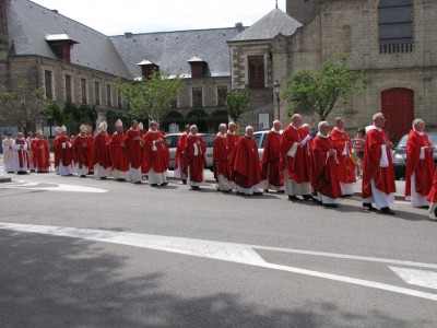 Vannes, procession cérémonie de béatification Soeur St Louis