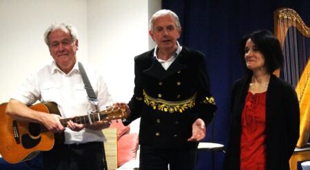 « UN VOYAGE POETIQUE ET MUSICAL A LA GRÂCE DU VENT »

par ARDUEN Trio
